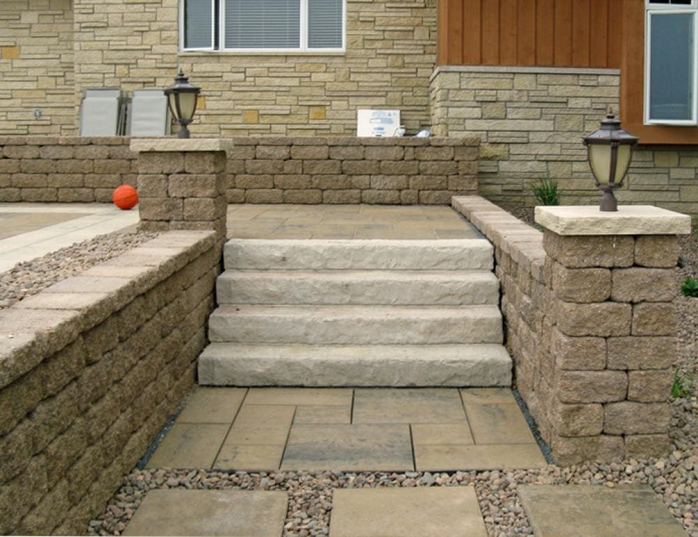Retainer Wall & Pavers